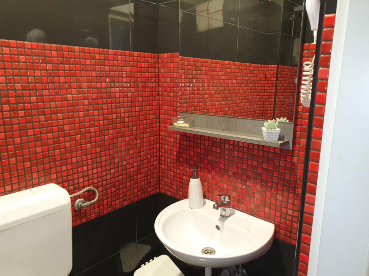 Hostel Morcic Ri Rijeka Ngoại thất bức ảnh