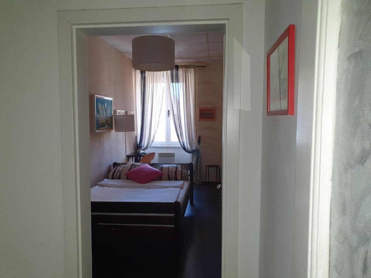 Hostel Morcic Ri Rijeka Ngoại thất bức ảnh