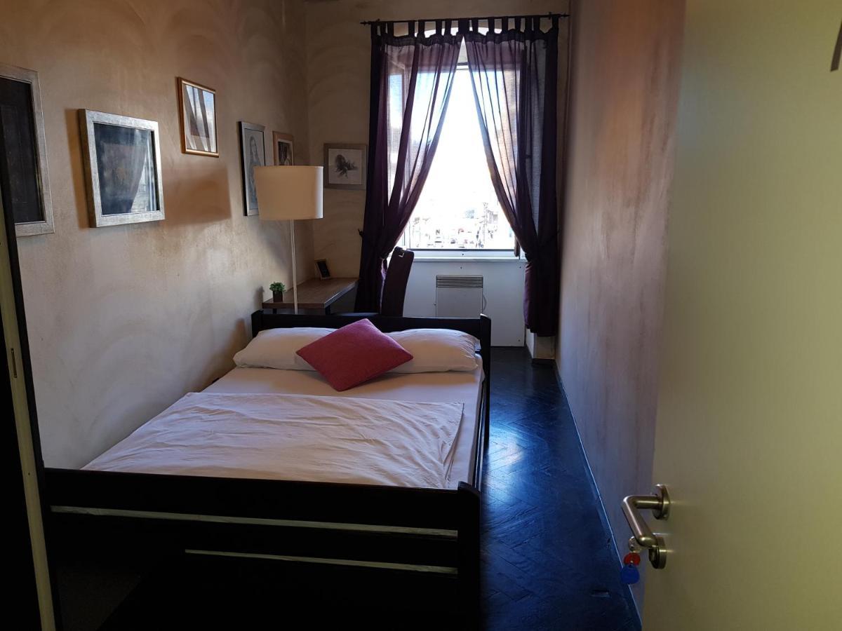 Hostel Morcic Ri Rijeka Ngoại thất bức ảnh
