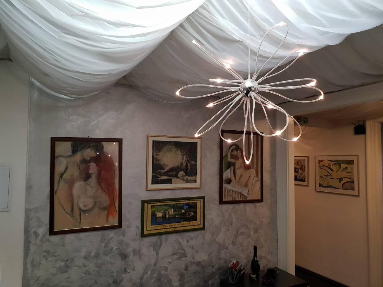Hostel Morcic Ri Rijeka Ngoại thất bức ảnh